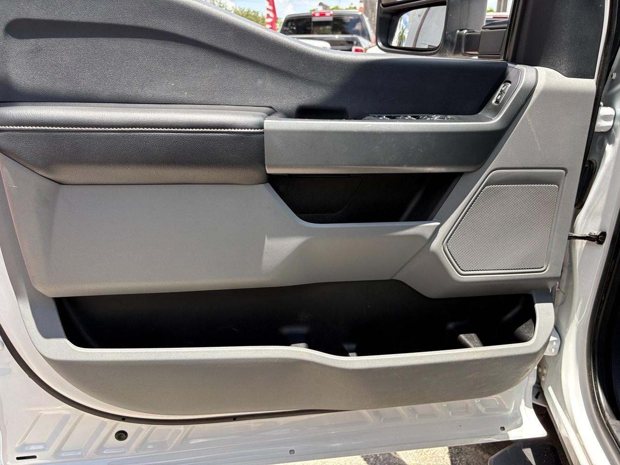 Ford F-250 SD XL Crew Cab 4WD 2024