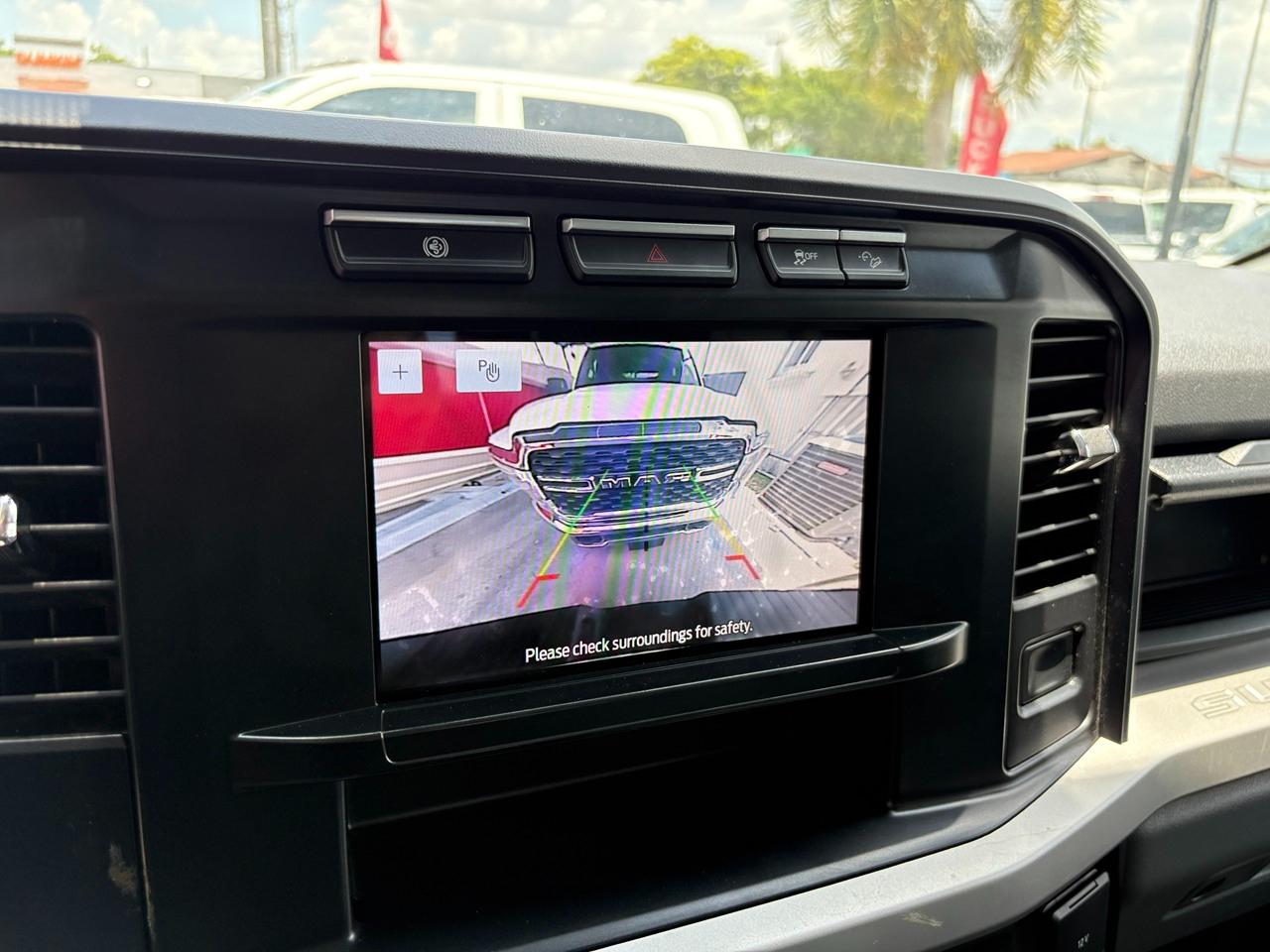 Ford F-250 SD XL Crew Cab 4WD 2024