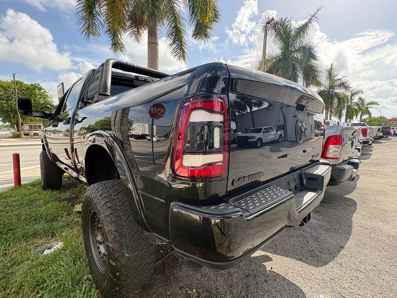 RAM 2500 Laramie Crew Cab SWB 4WD 2019
