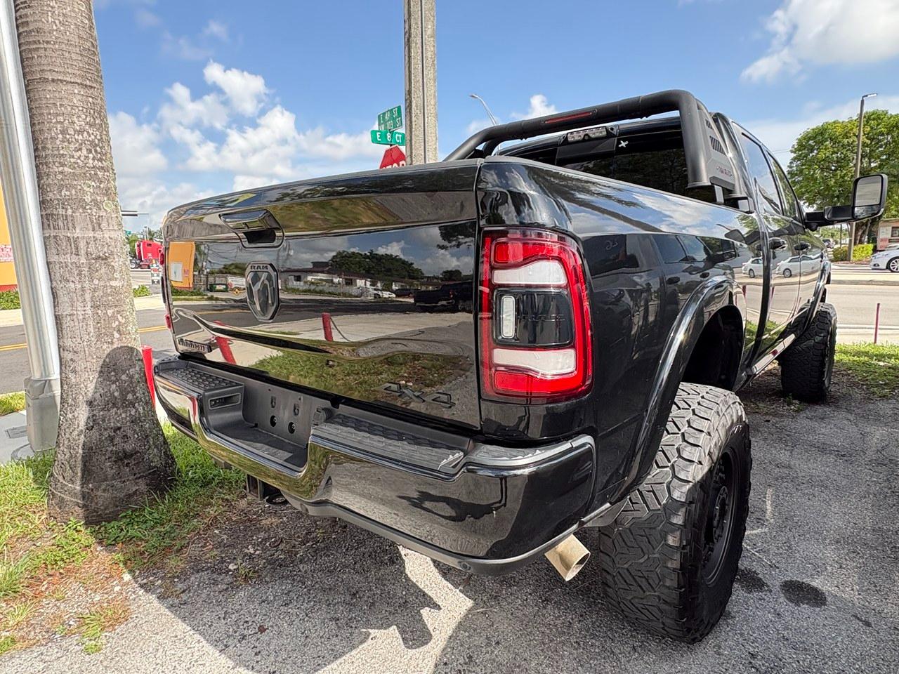 RAM 2500 Laramie Crew Cab SWB 4WD 2019