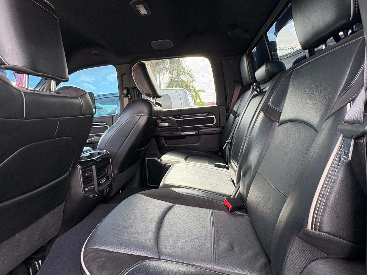 RAM 2500 Laramie Crew Cab SWB 4WD 2019