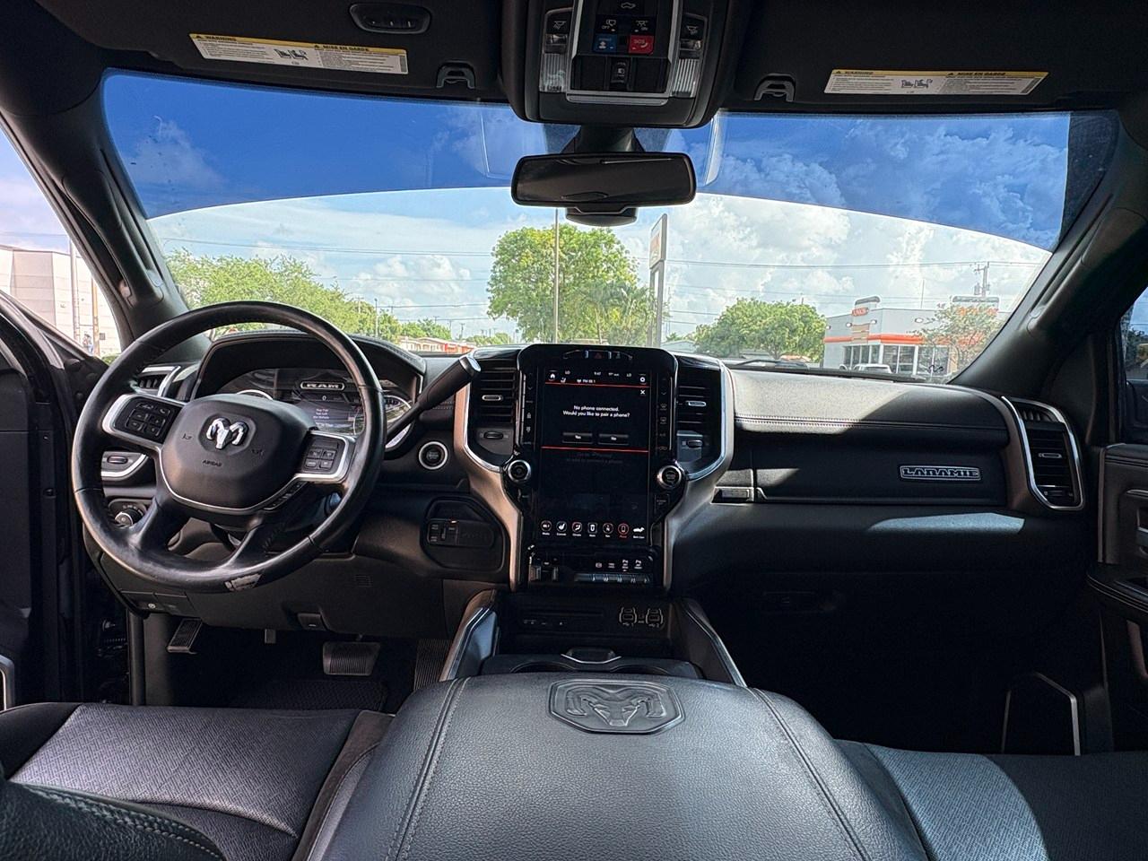 RAM 2500 Laramie Crew Cab SWB 4WD 2019