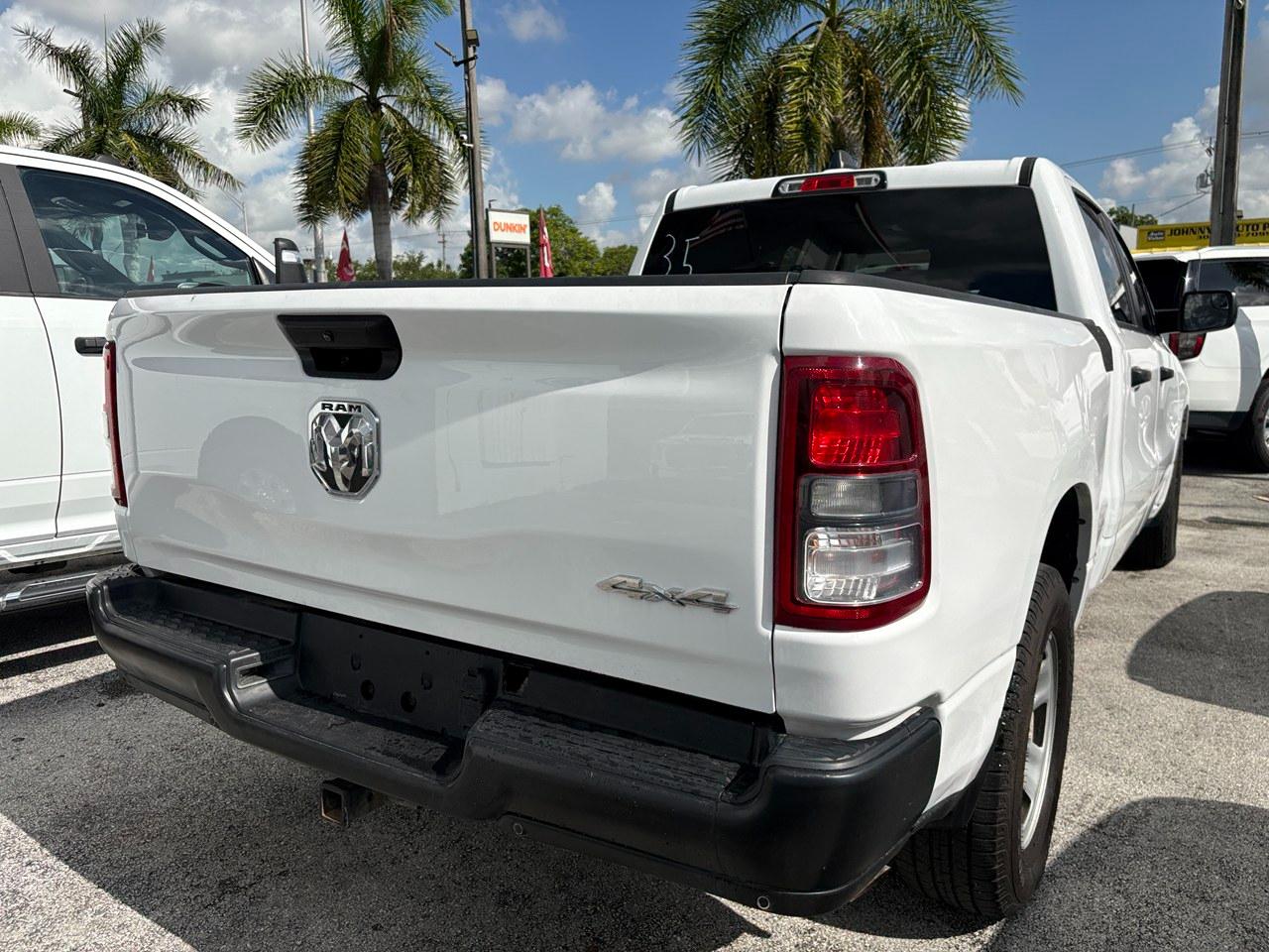 RAM 1500 Tradesman Crew Cab LWB 4WD 2023