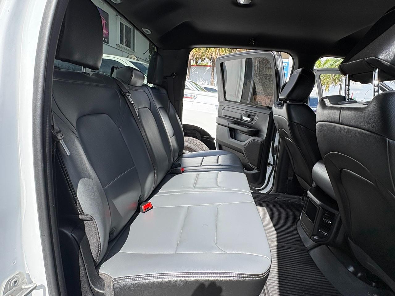 RAM 1500 Tradesman Crew Cab LWB 4WD 2023