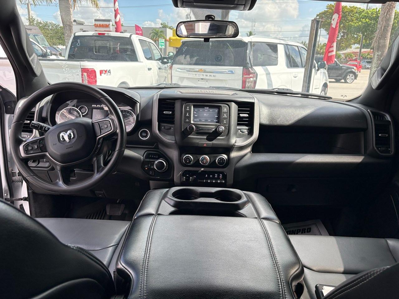 RAM 1500 Tradesman Crew Cab LWB 4WD 2023