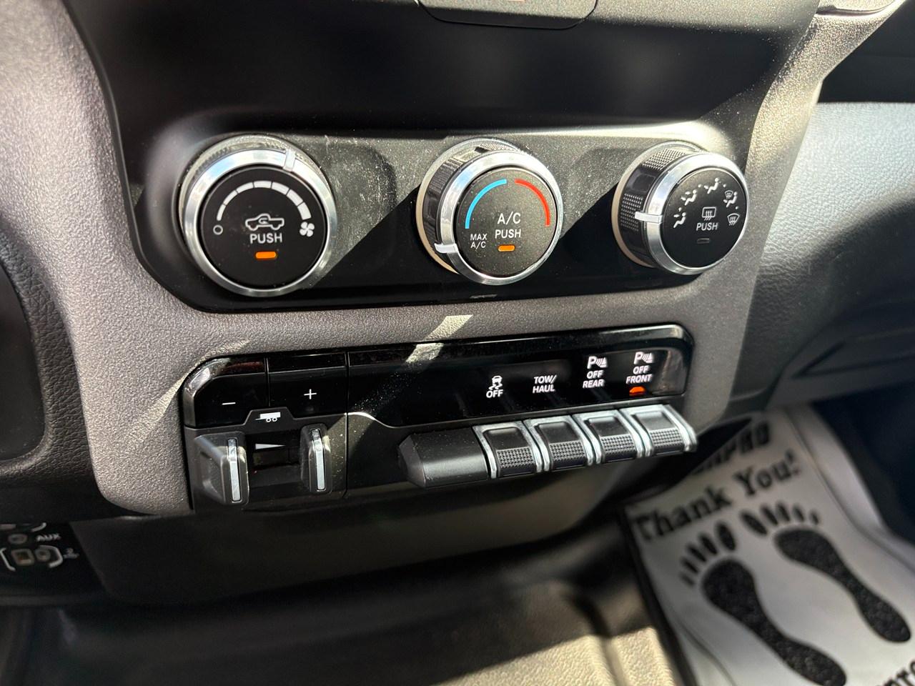 RAM 1500 Tradesman Crew Cab LWB 4WD 2023
