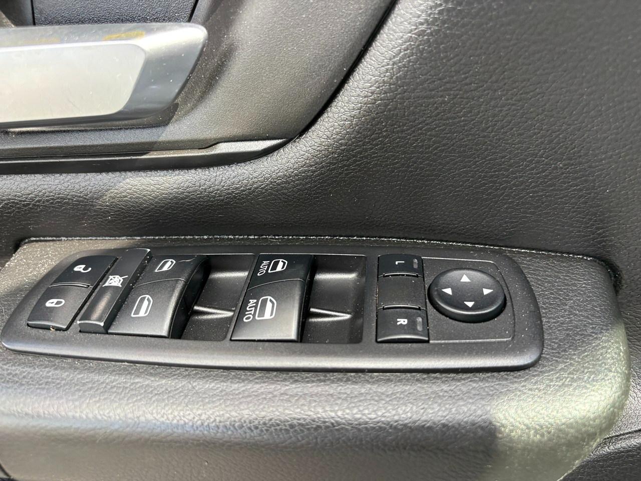 RAM 1500 Tradesman Crew Cab LWB 4WD 2023