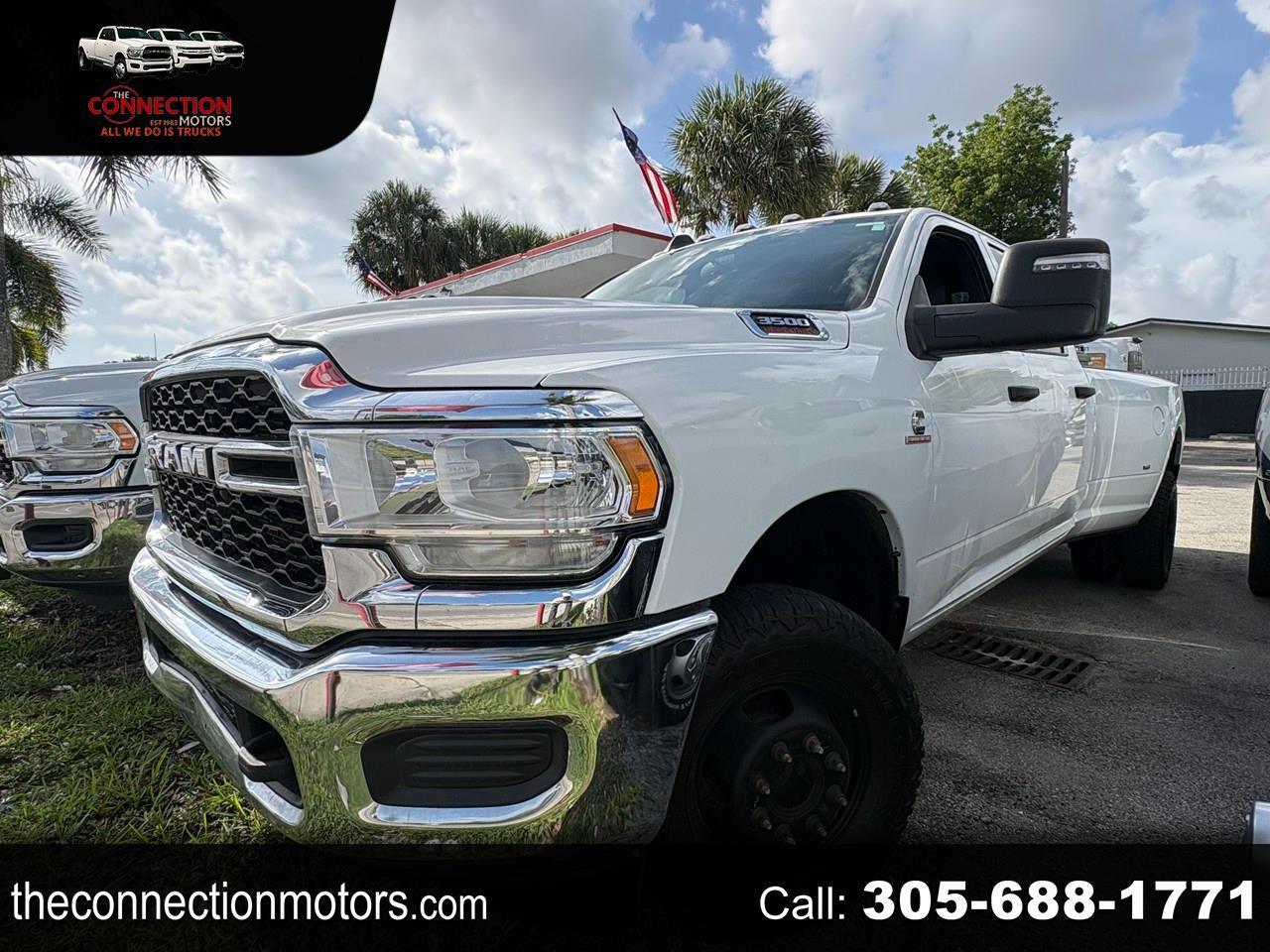 RAM 3500 Tradesman Crew Cab 4WD DRW 2024
