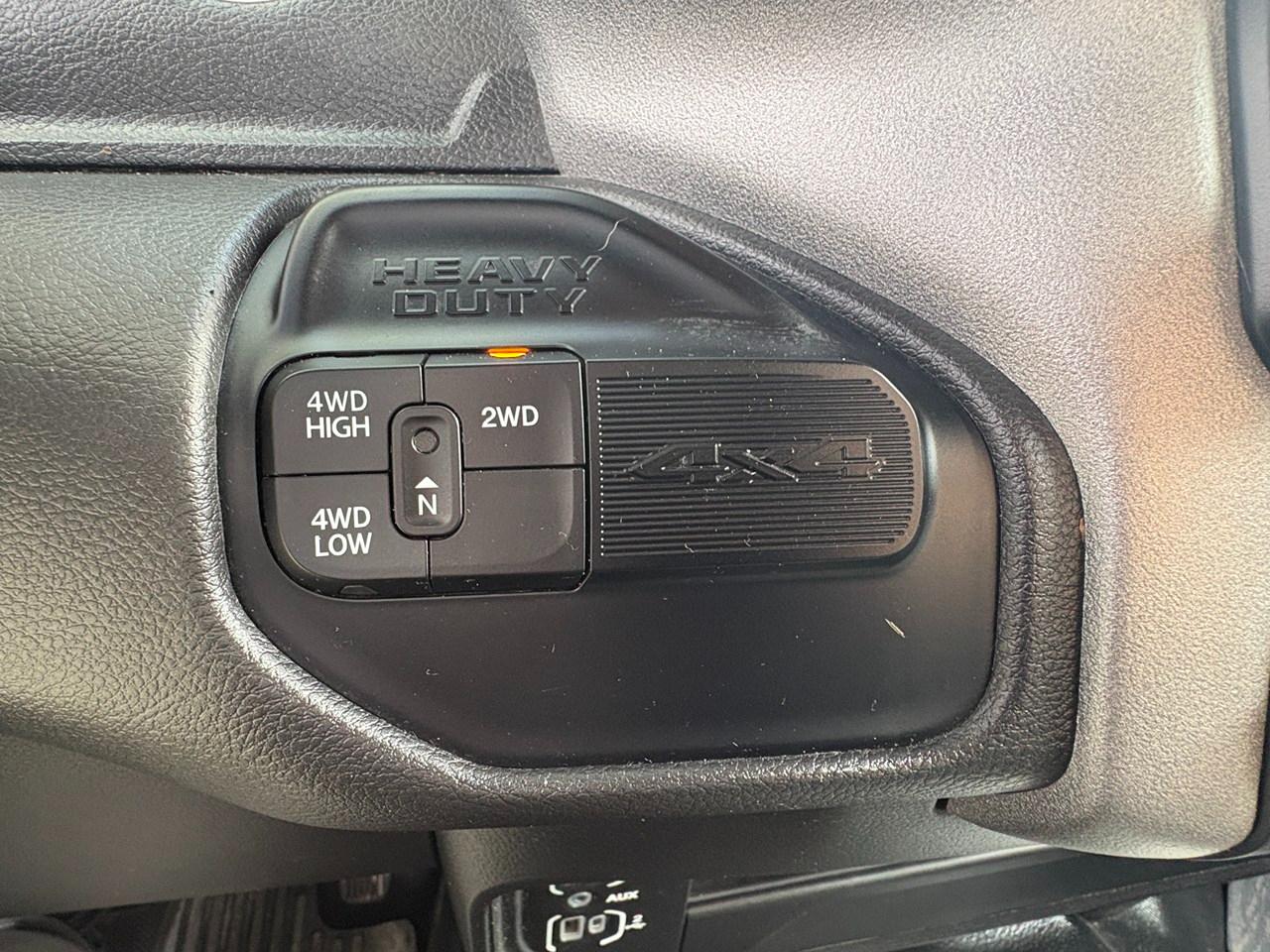 RAM 3500 Tradesman Crew Cab 4WD DRW 2024