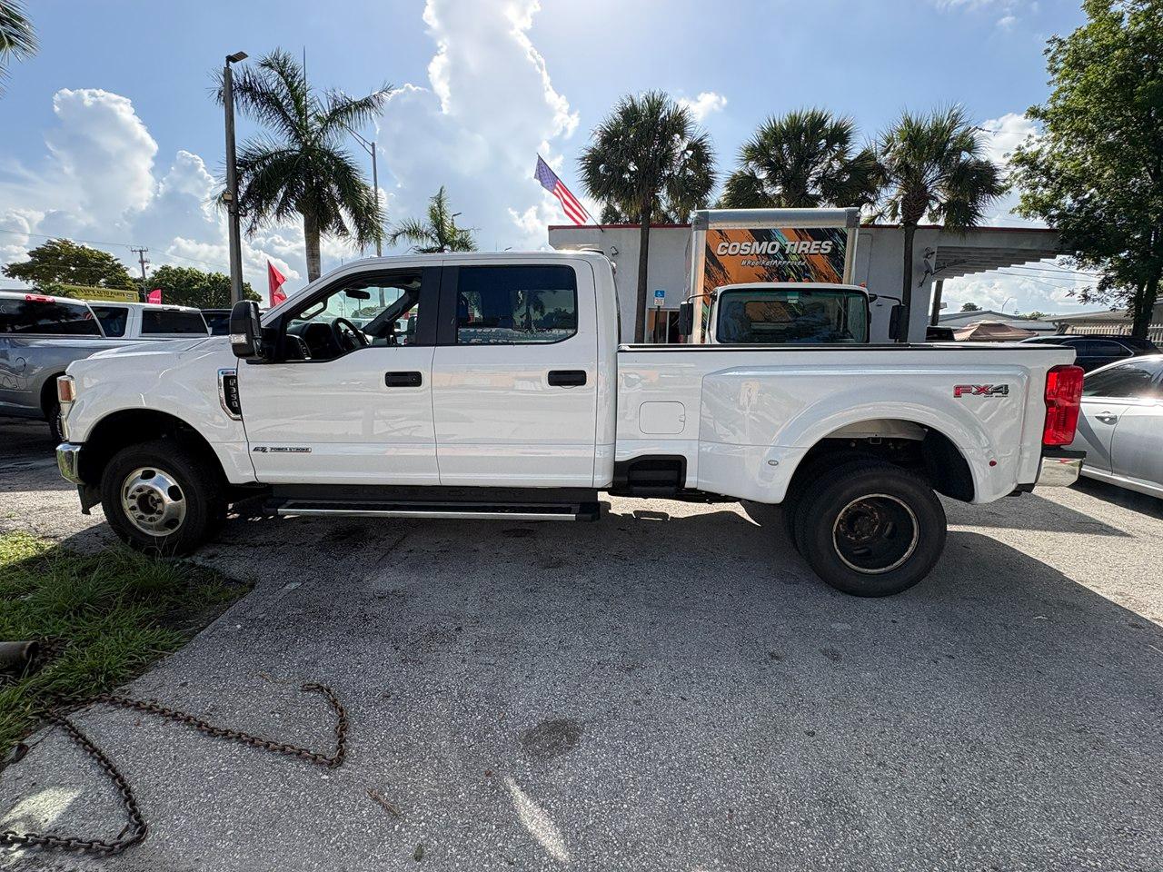 Ford F-350 SD King Ranch Crew Cab Long Bed DRW 4WD 2022