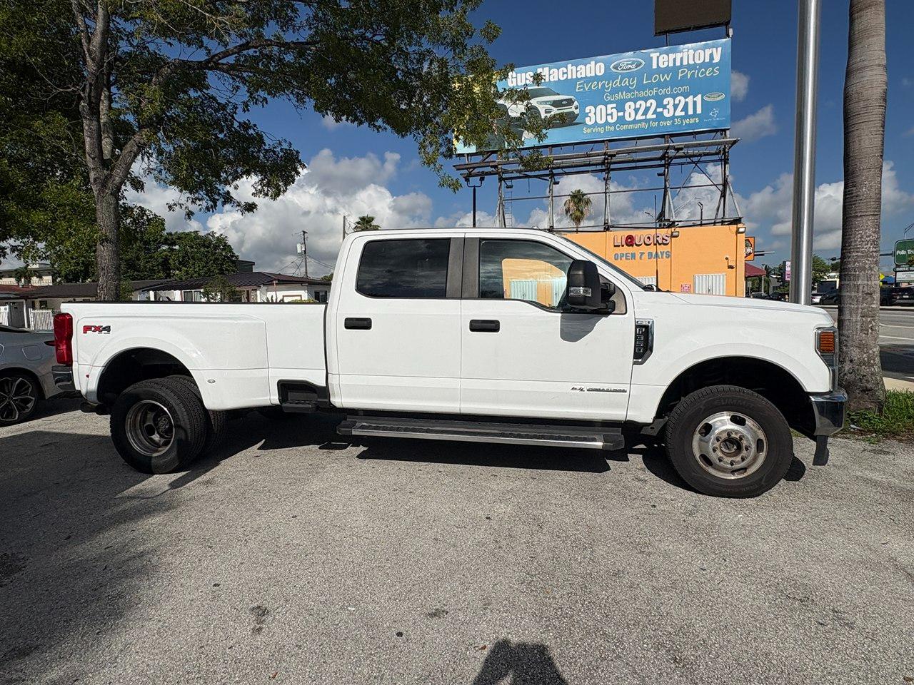 Ford F-350 SD King Ranch Crew Cab Long Bed DRW 4WD 2022
