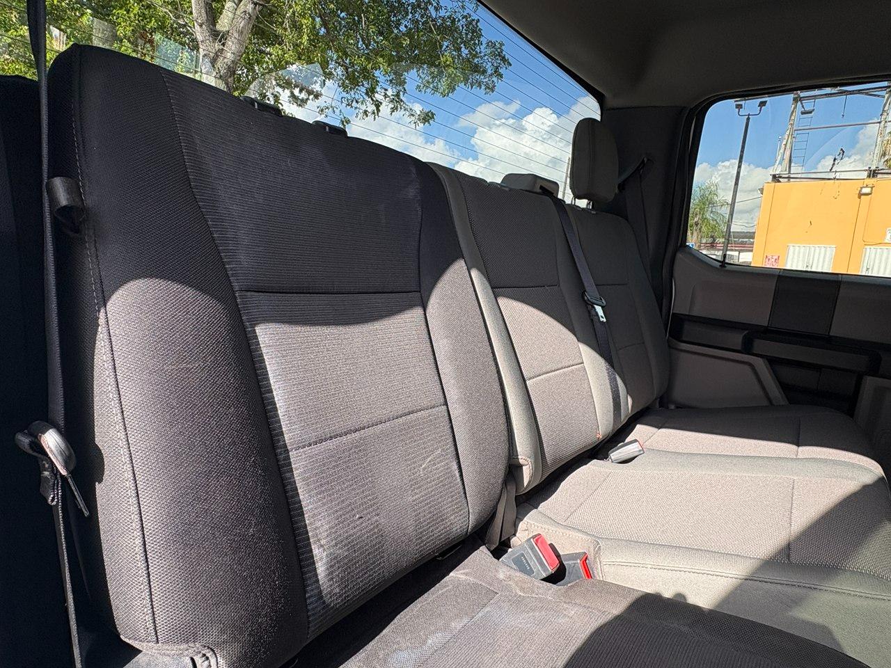 Ford F-350 SD King Ranch Crew Cab Long Bed DRW 4WD 2022