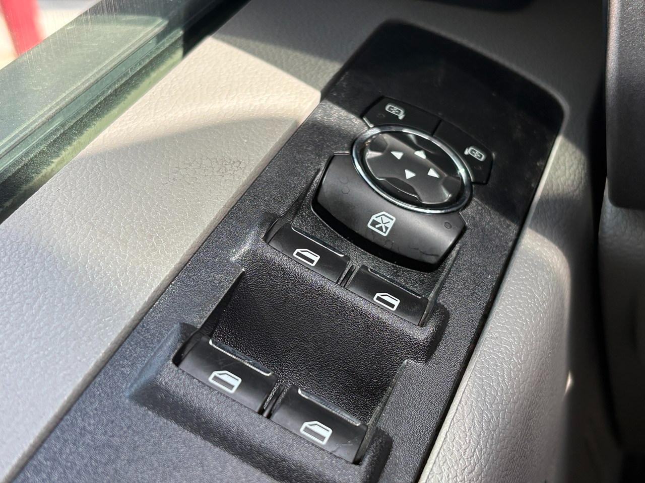 Ford F-350 SD King Ranch Crew Cab Long Bed DRW 4WD 2022