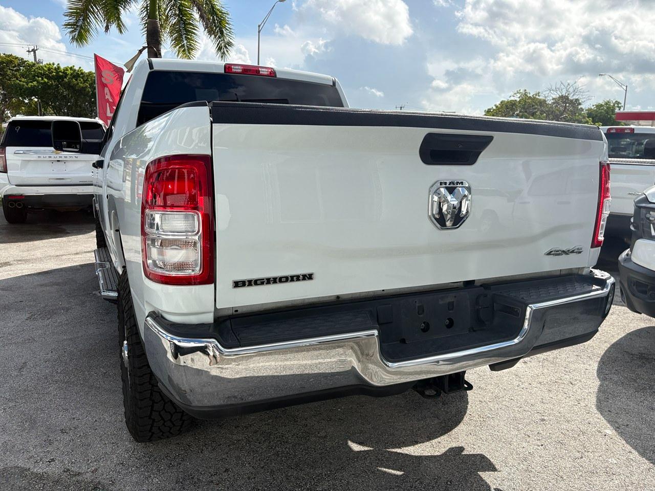 RAM 2500 Tradesman Crew Cab SWB 4WD 2024