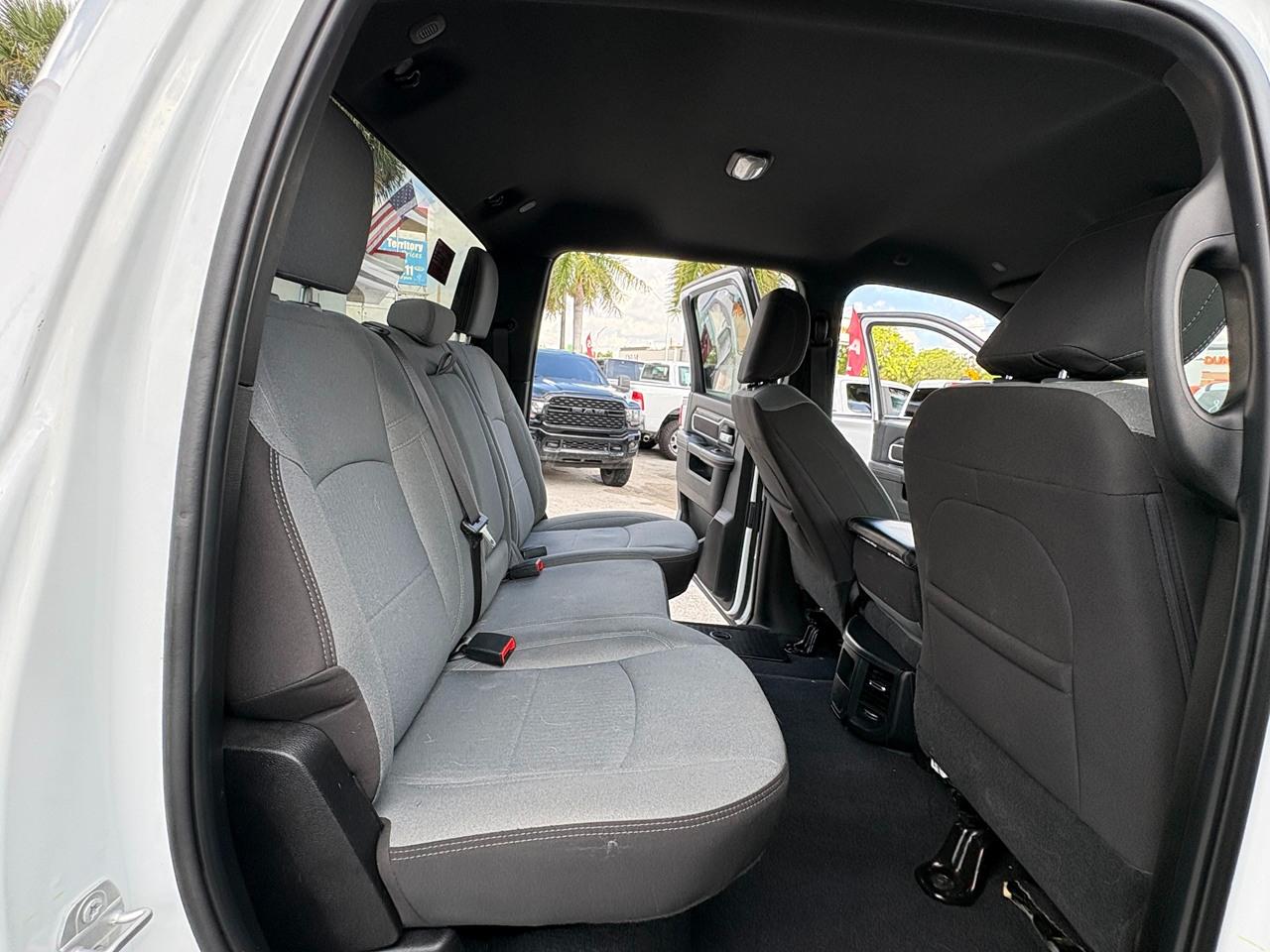 RAM 2500 Tradesman Crew Cab SWB 4WD 2024