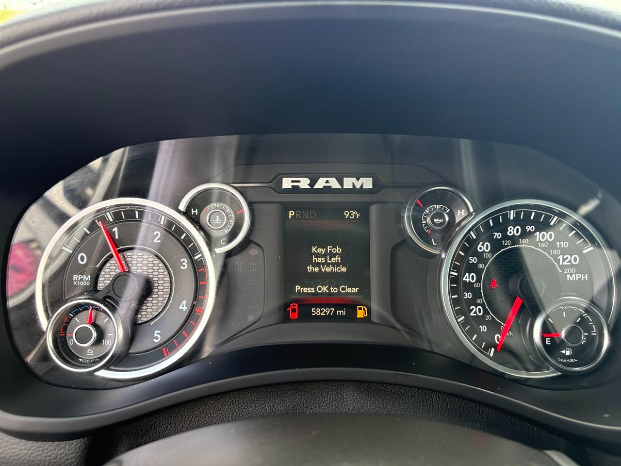 RAM 2500 Tradesman Crew Cab SWB 4WD 2024