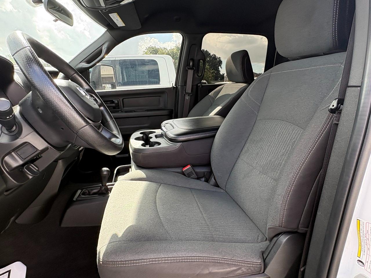 RAM 2500 Tradesman Crew Cab SWB 4WD 2023