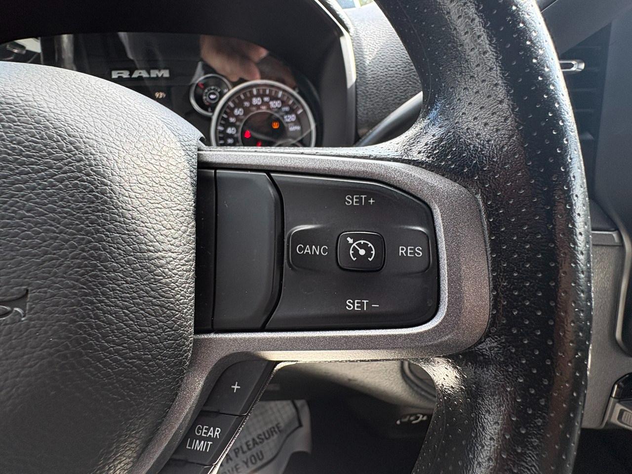 RAM 2500 Tradesman Crew Cab SWB 4WD 2023