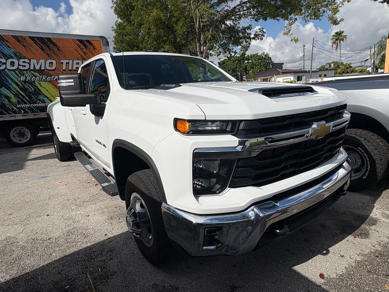 Chevrolet Silverado 3500HD LT Crew Cab 4WD 2024