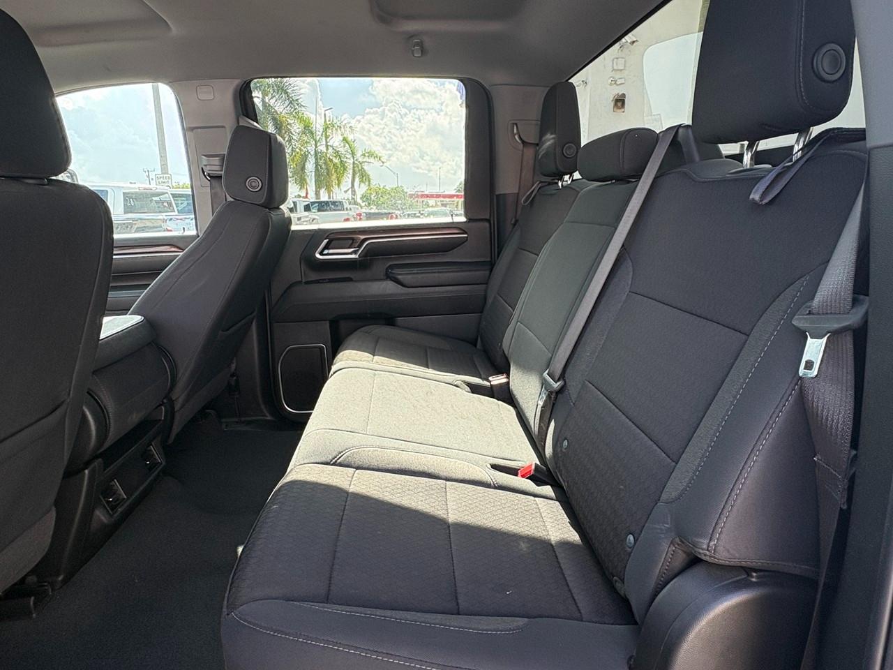 Chevrolet Silverado 3500HD LT Crew Cab 4WD 2024