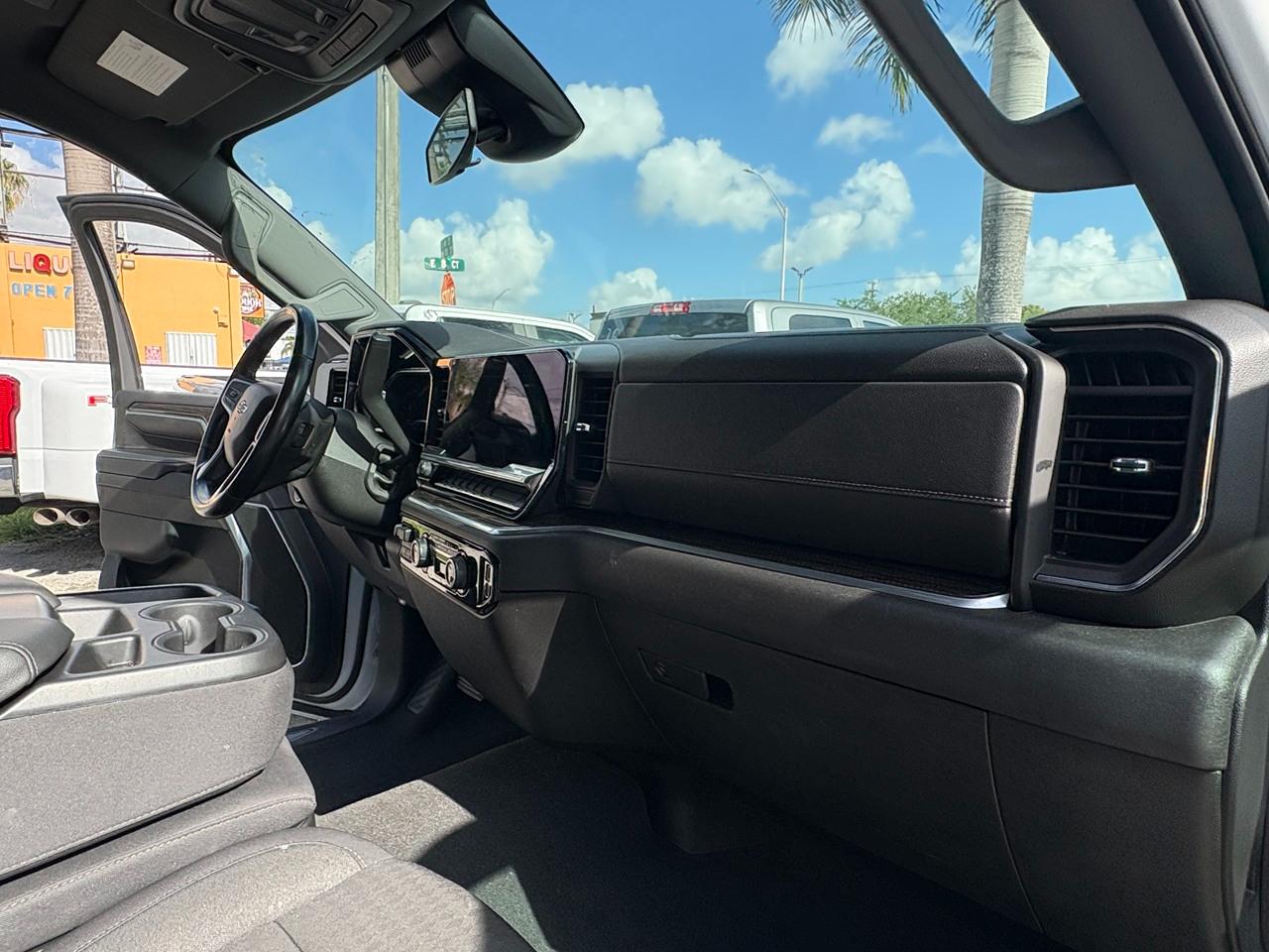 Chevrolet Silverado 3500HD LT Crew Cab 4WD 2024