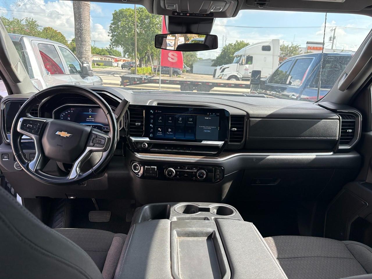 Chevrolet Silverado 3500HD LT Crew Cab 4WD 2024