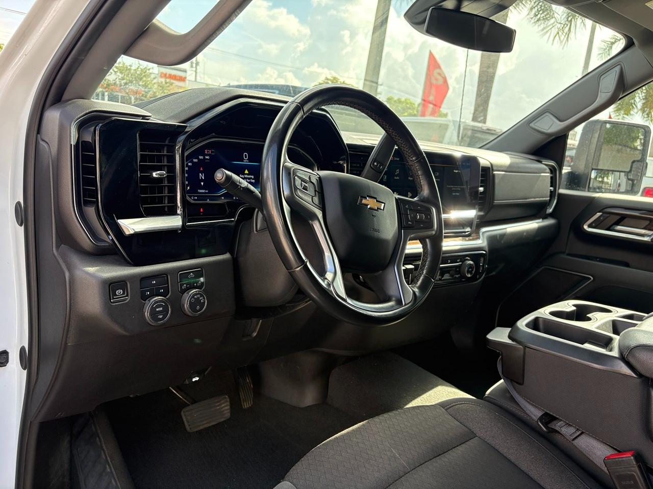 Chevrolet Silverado 3500HD LT Crew Cab 4WD 2024