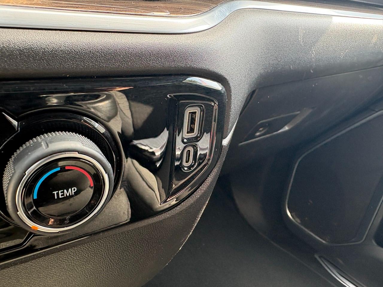 Chevrolet Silverado 3500HD LT Crew Cab 4WD 2024