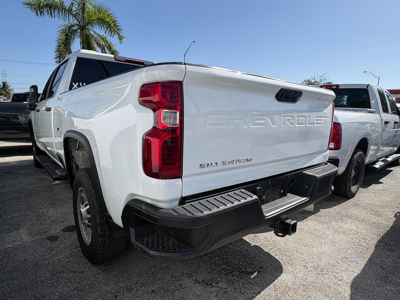 Chevrolet Silverado 2500HD Work Truck Crew Cab Short Box 4WD 2022