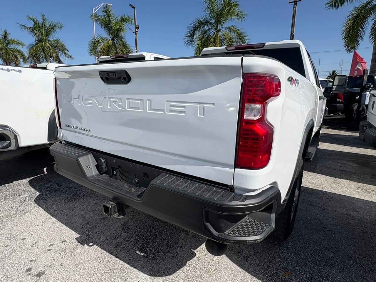 Chevrolet Silverado 2500HD Work Truck Crew Cab Short Box 4WD 2022