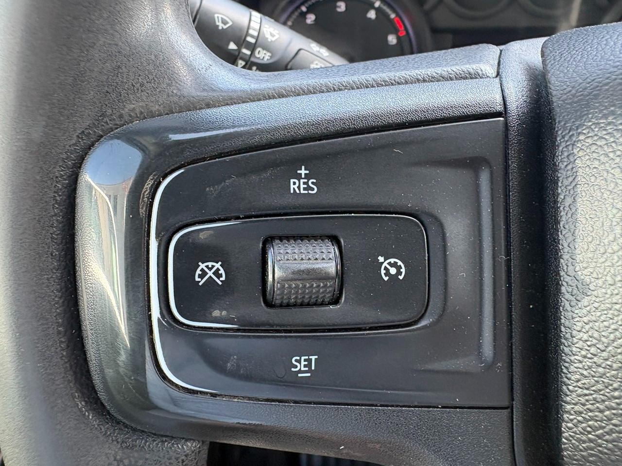 Chevrolet Silverado 2500HD Work Truck Crew Cab Short Box 4WD 2022
