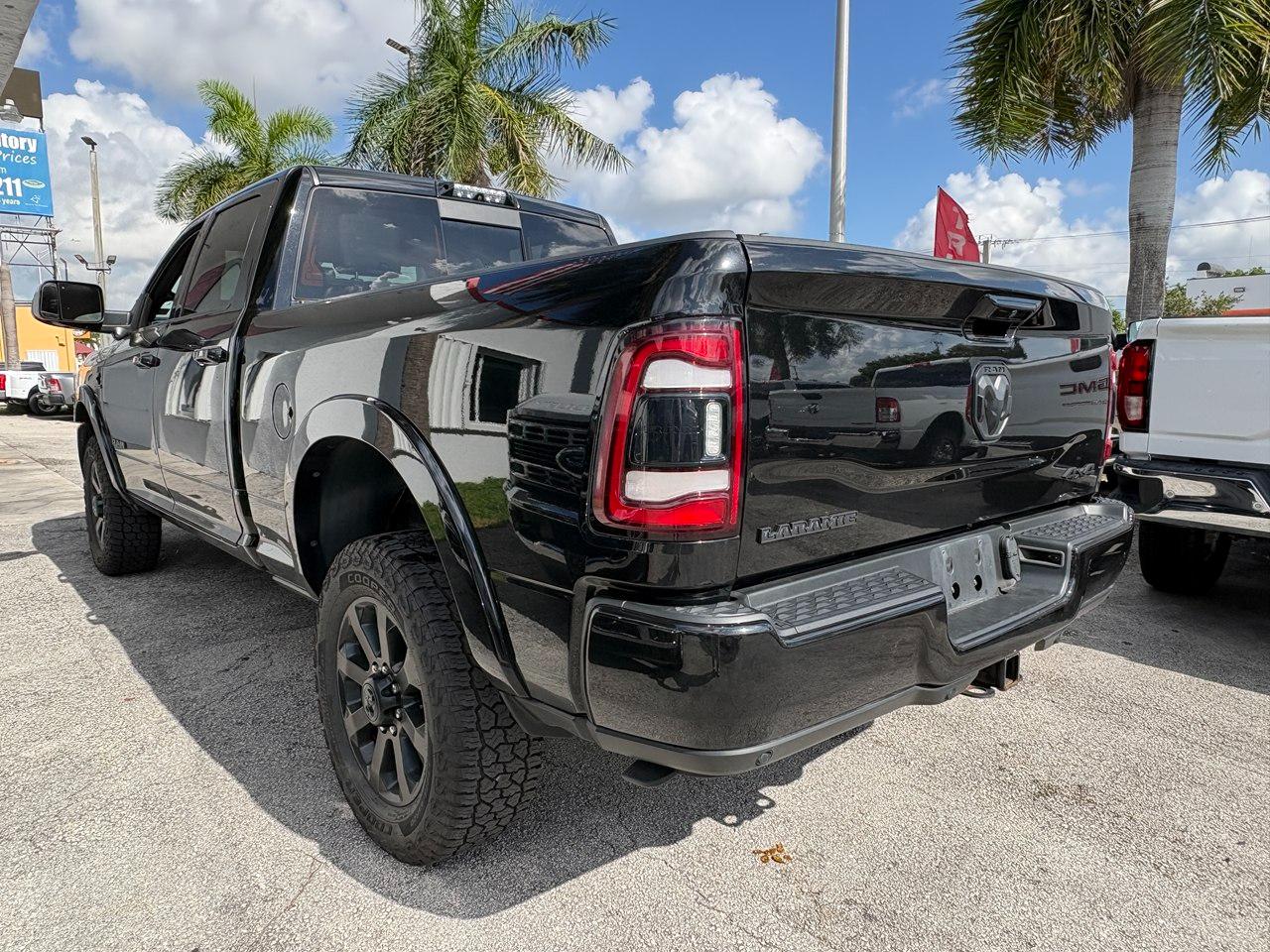 RAM 2500 Laramie Crew Cab SWB 4WD 2021