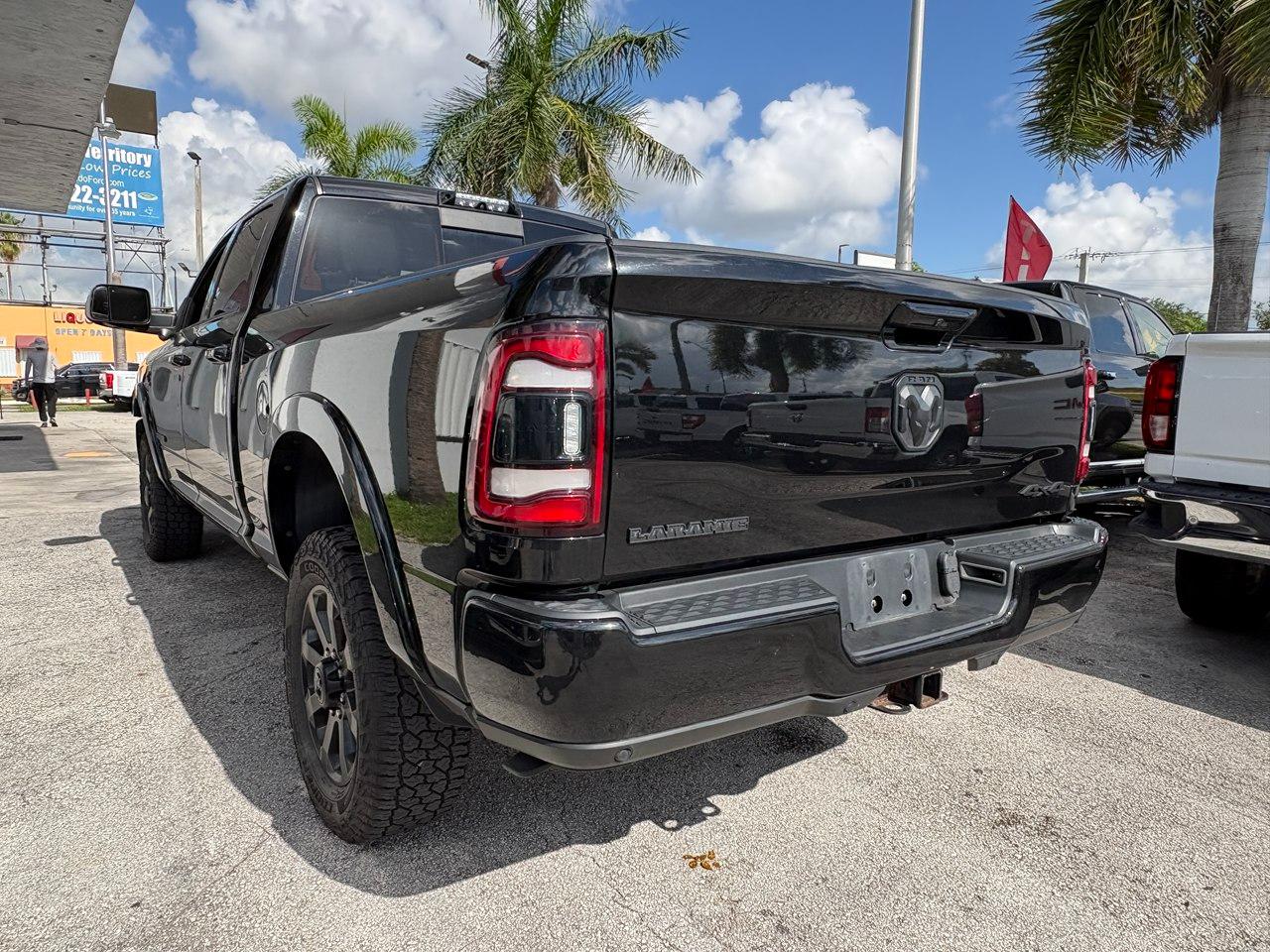 RAM 2500 Laramie Crew Cab SWB 4WD 2021