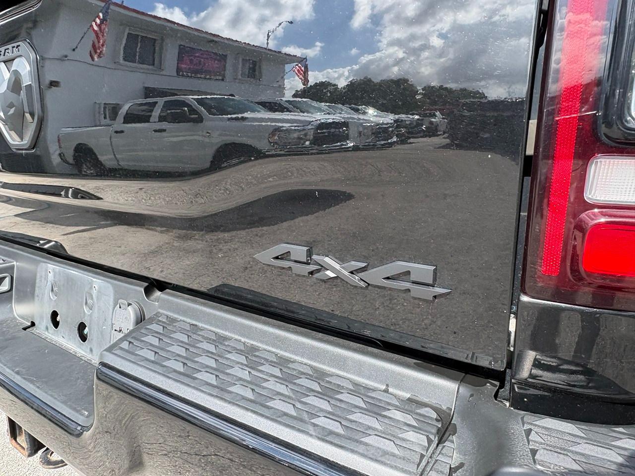 RAM 2500 Laramie Crew Cab SWB 4WD 2021