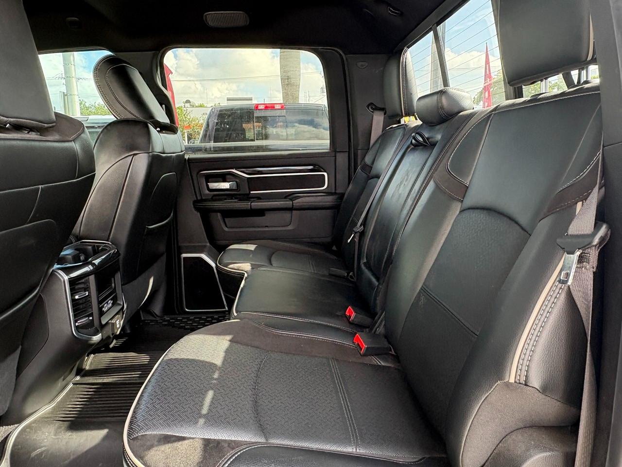 RAM 2500 Laramie Crew Cab SWB 4WD 2021