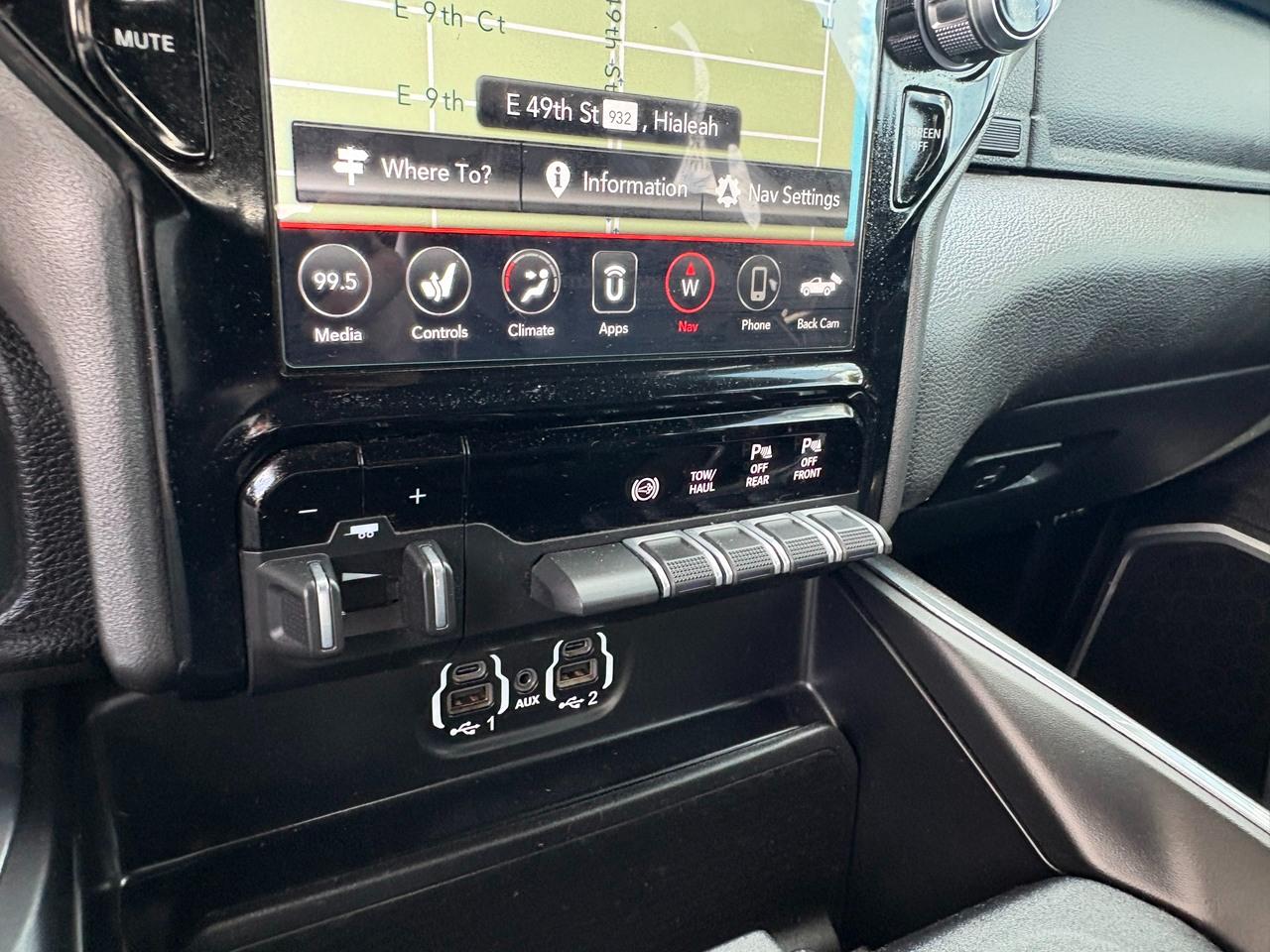 RAM 2500 Laramie Crew Cab SWB 4WD 2021