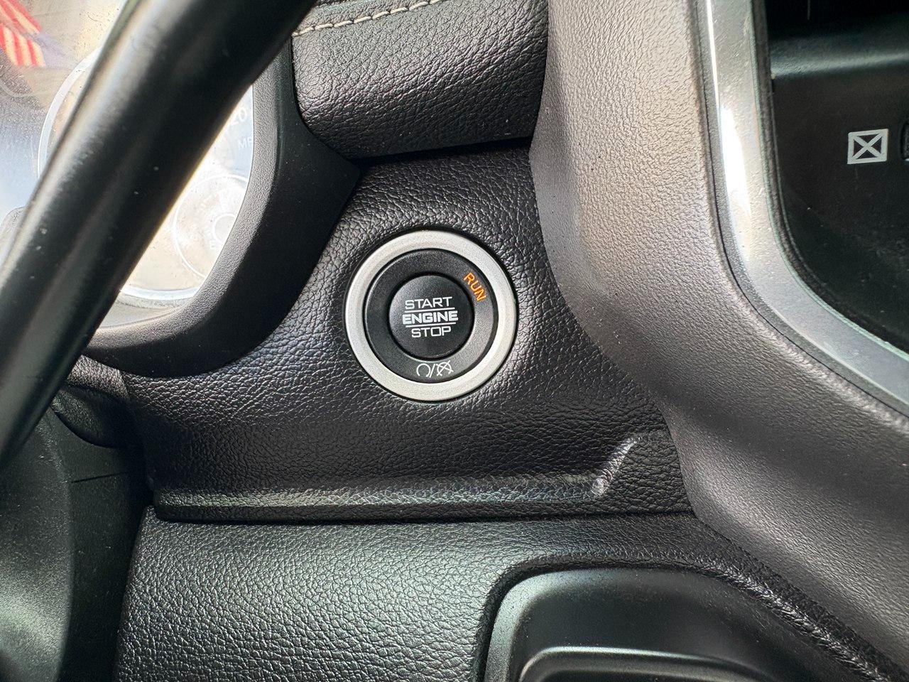 RAM 2500 Laramie Crew Cab SWB 4WD 2021