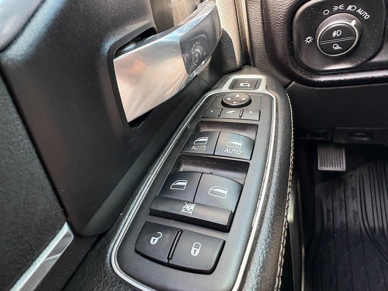 RAM 2500 Laramie Crew Cab SWB 4WD 2021