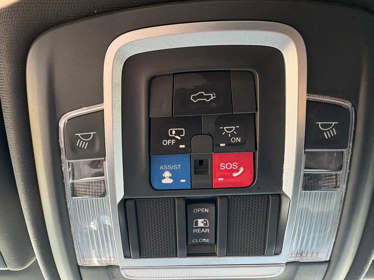 RAM 2500 Laramie Crew Cab SWB 4WD 2021