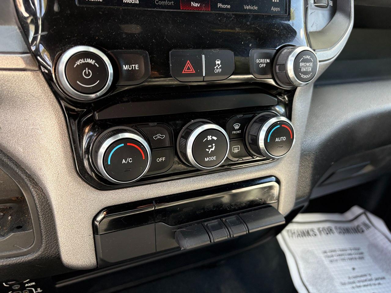 RAM 3500 Tradesman Crew Cab 4WD 2022