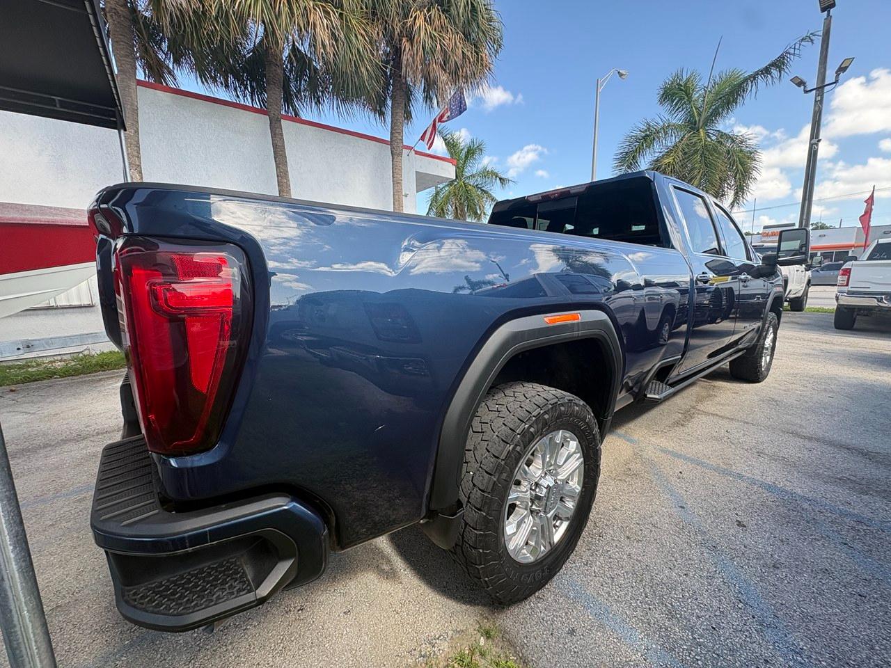 GMC Sierra 2500HD Denali Crew Cab 4WD 2021