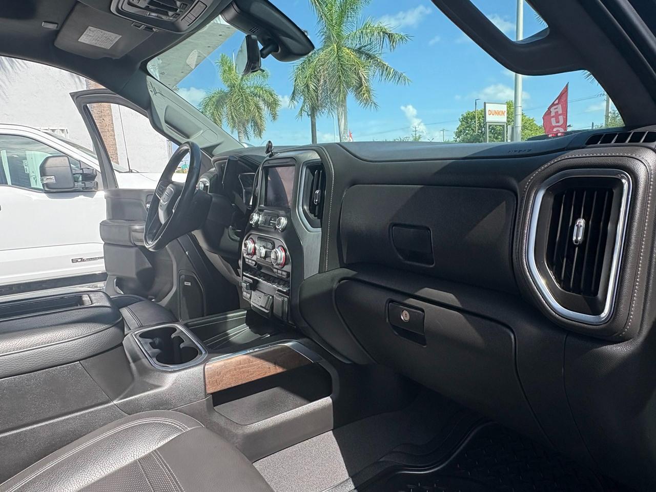 GMC Sierra 2500HD Denali Crew Cab 4WD 2021
