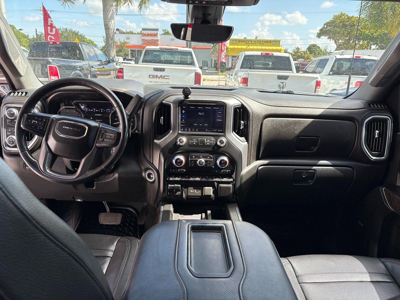 GMC Sierra 2500HD Denali Crew Cab 4WD 2021