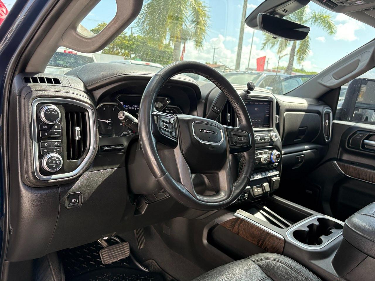 GMC Sierra 2500HD Denali Crew Cab 4WD 2021