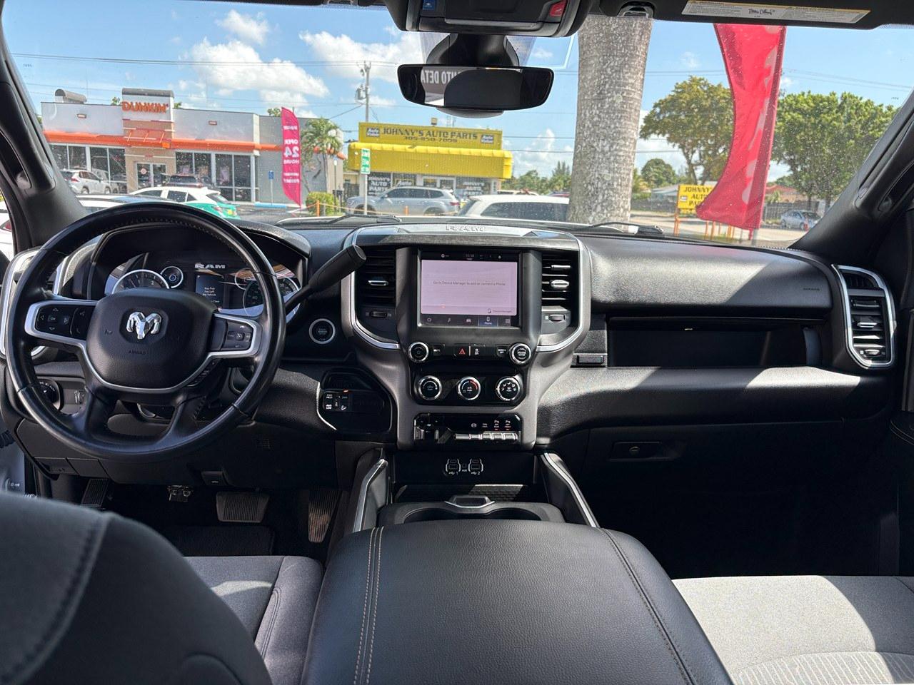 RAM 2500 Tradesman Crew Cab SWB 4WD 2024