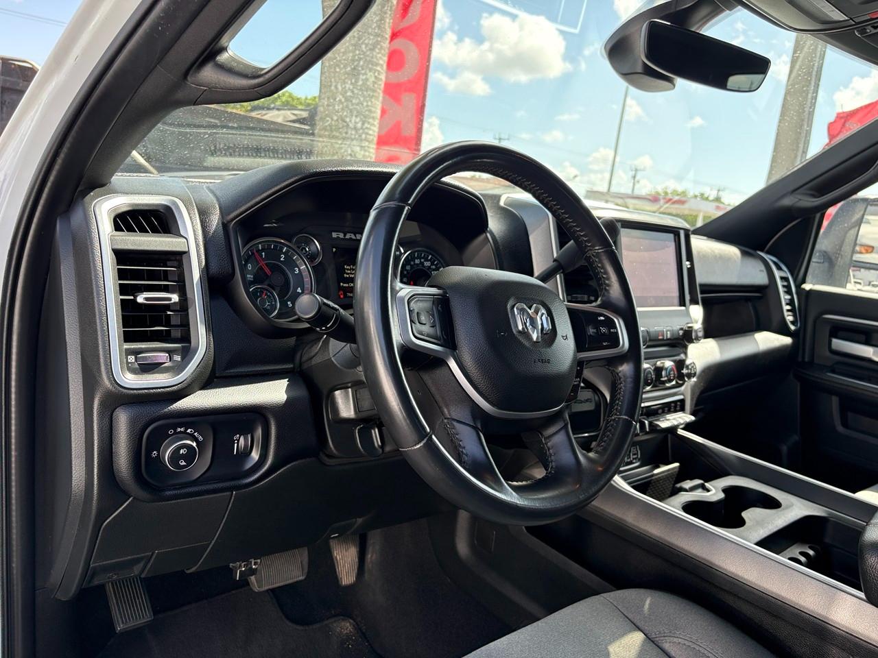 RAM 2500 Tradesman Crew Cab SWB 4WD 2024