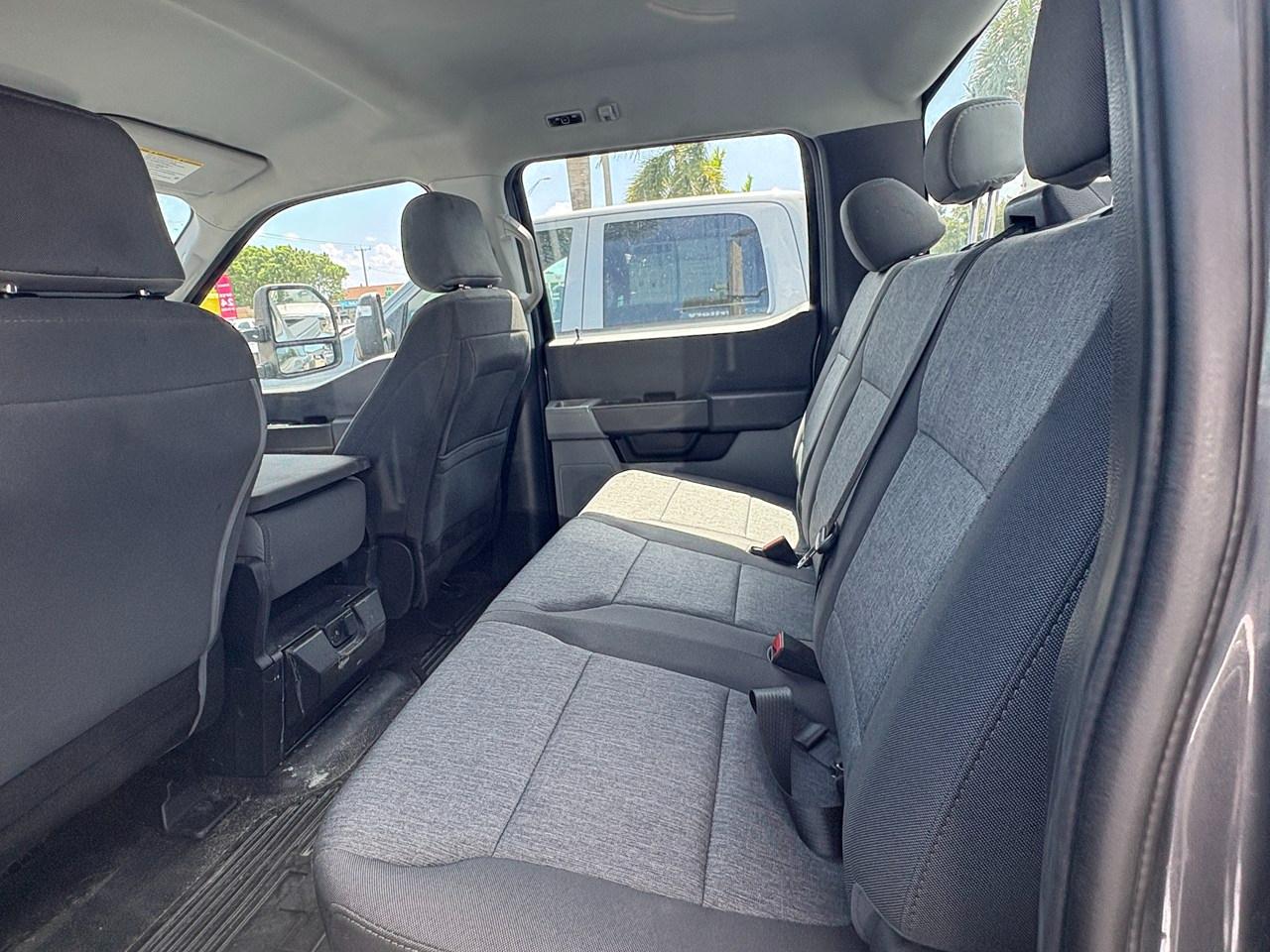 Ford F-350 SD King Ranch Crew Cab Long Bed DRW 4WD 2024