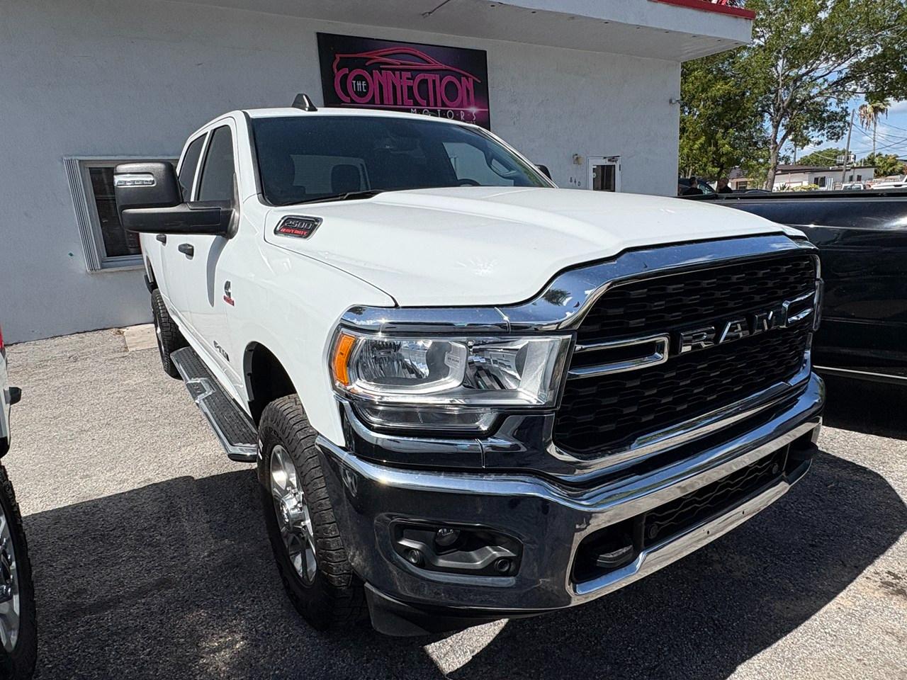 RAM 2500 Tradesman Crew Cab SWB 4WD 2024
