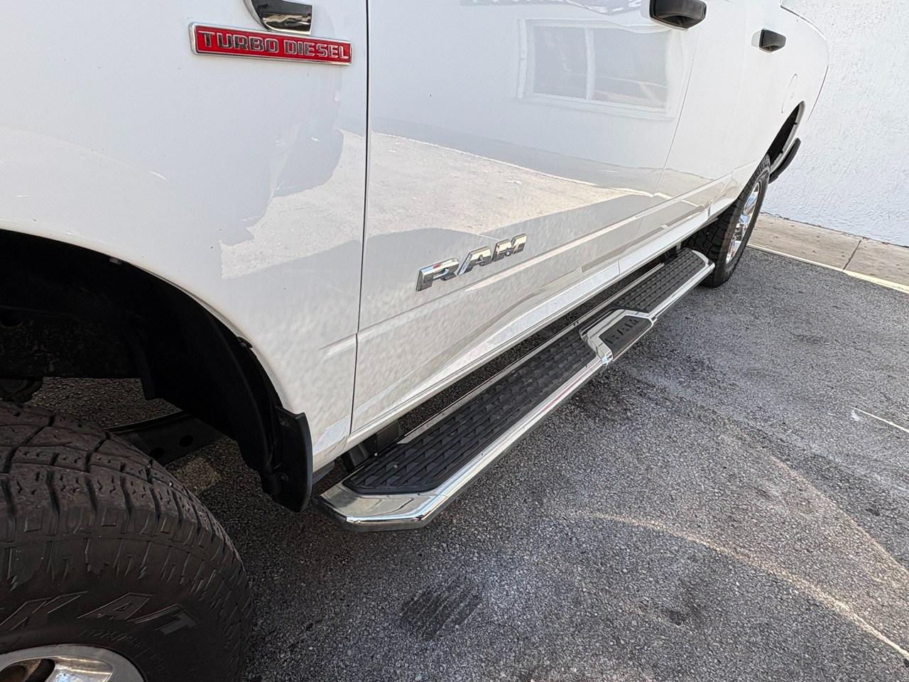 RAM 2500 Tradesman Crew Cab SWB 4WD 2024