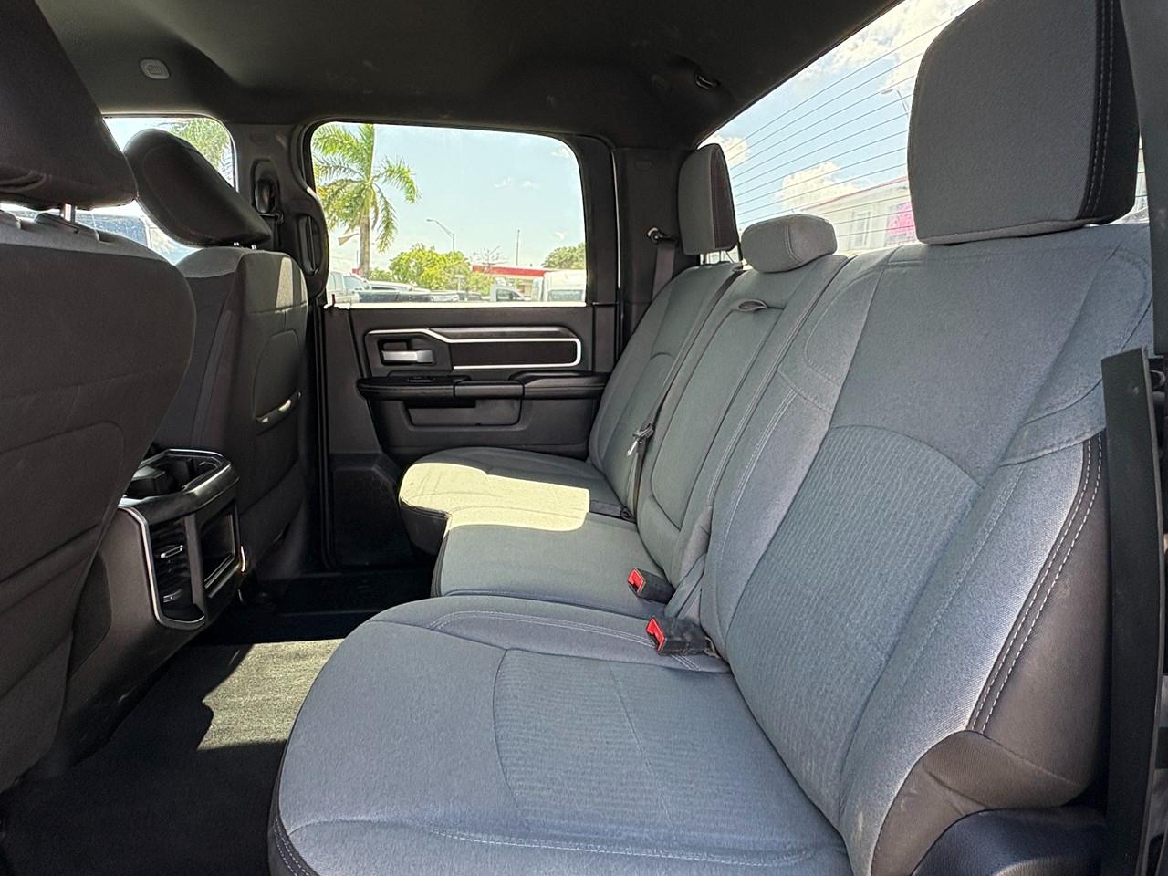 RAM 2500 Tradesman Crew Cab SWB 4WD 2024